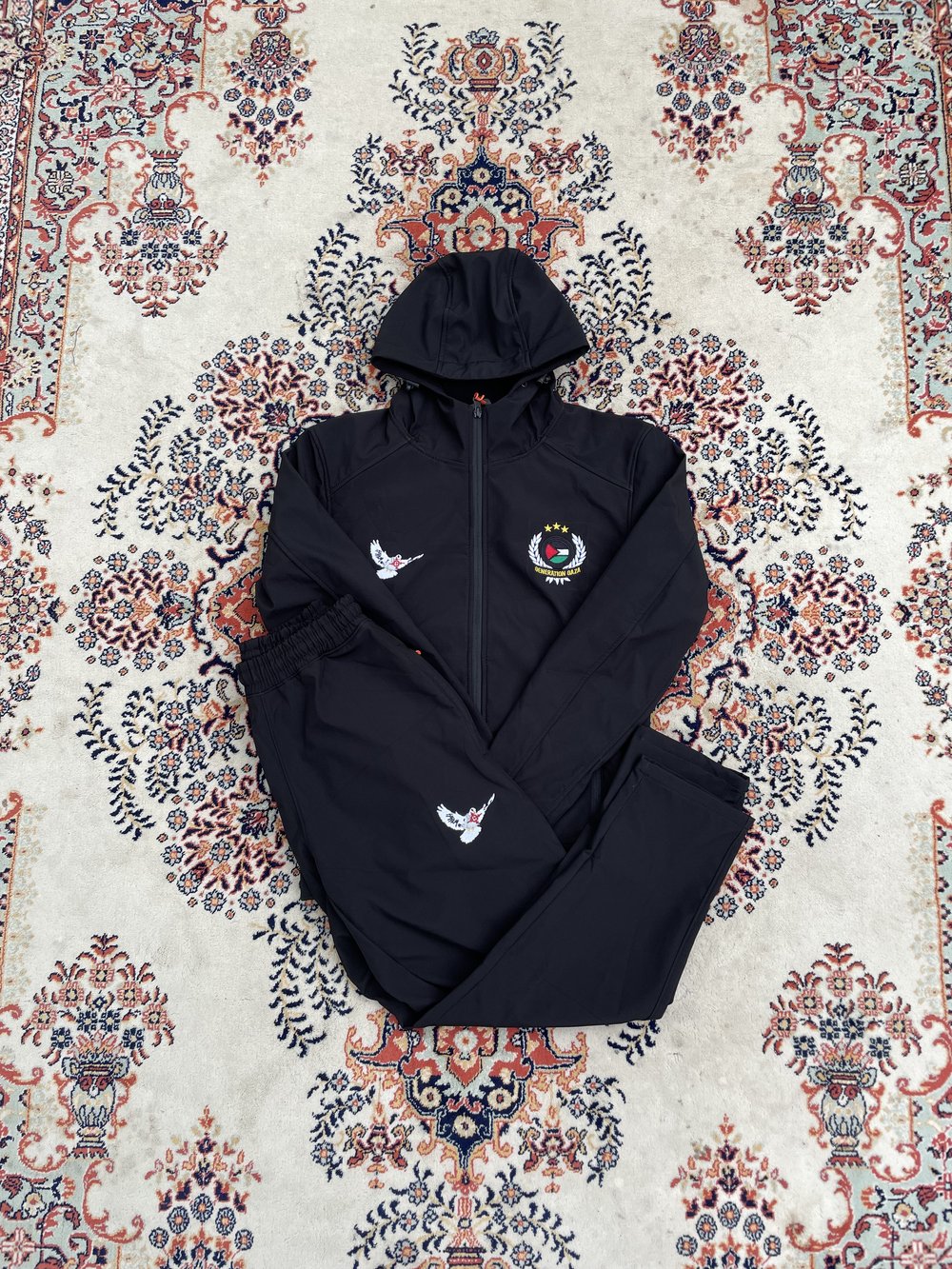 le monde tracksuit